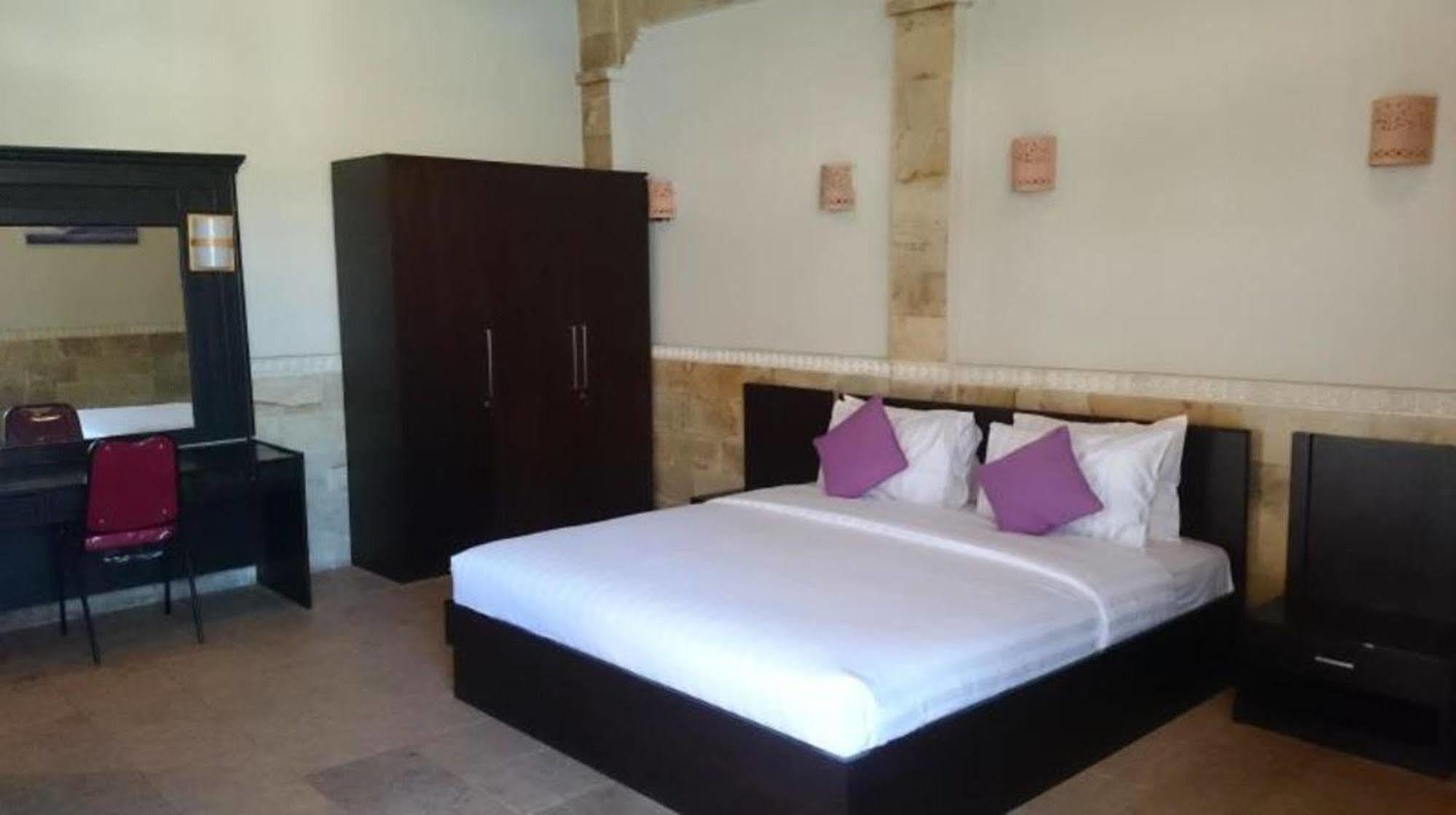 Hana Kuta Beach Hotel Екстериор снимка