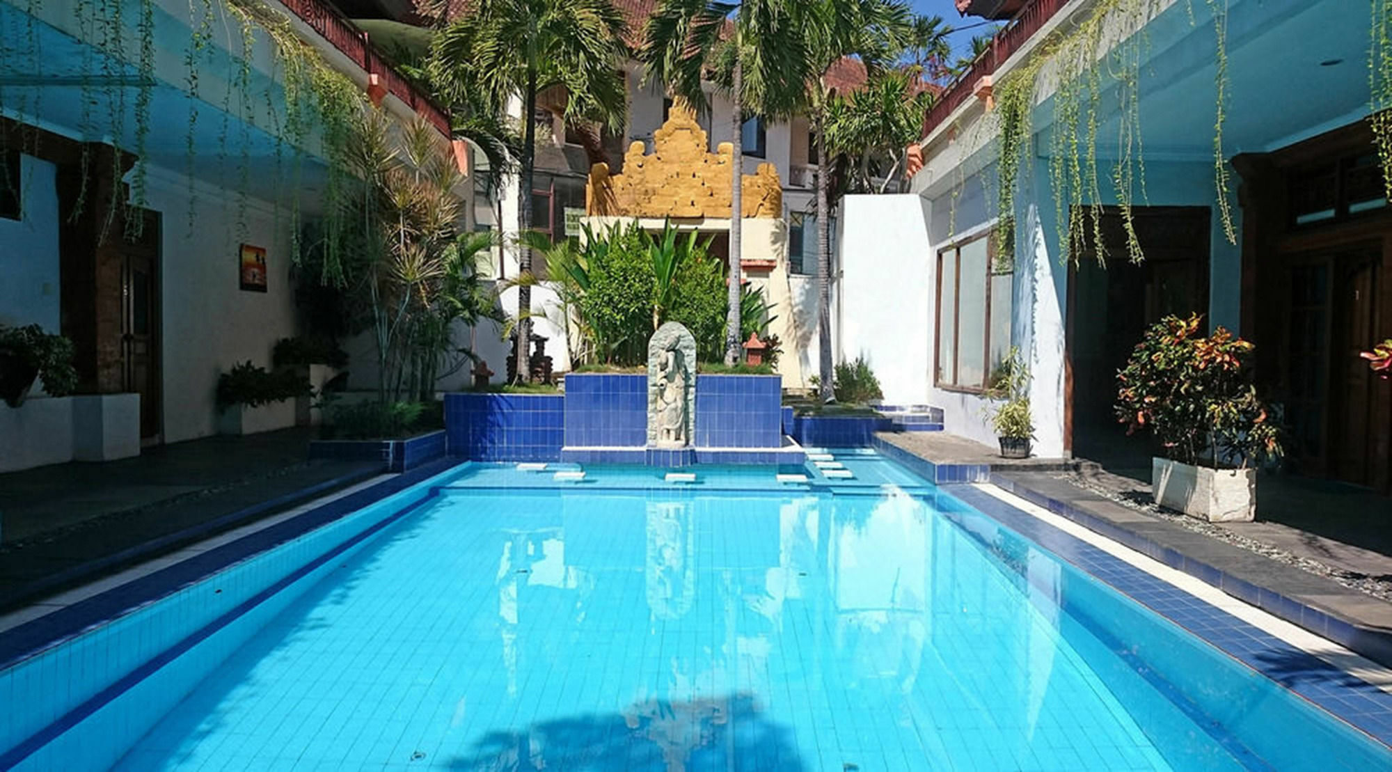 Hana Kuta Beach Hotel Екстериор снимка